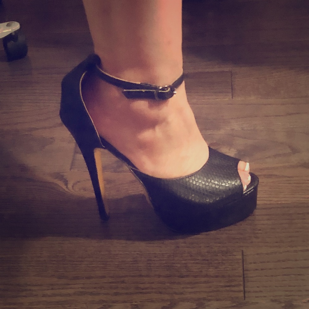 NWT sexy platforms